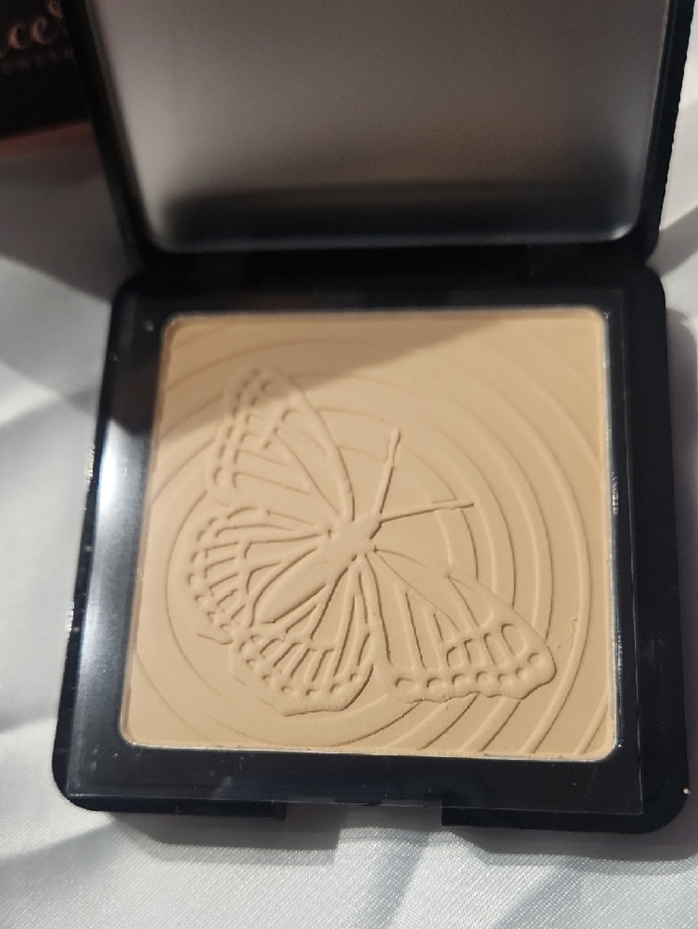 Wind Dancer Pressed Setting Powder - Picture 5 of 5